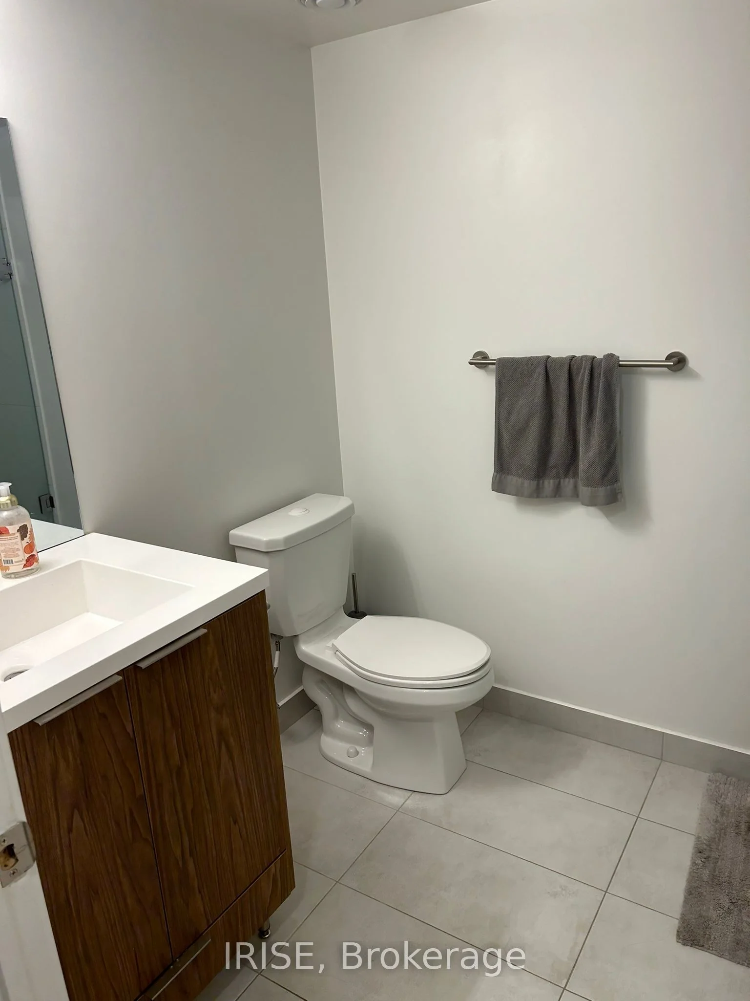 60 Shuter Street 2910, Toronto C08, ON M5B 1A8