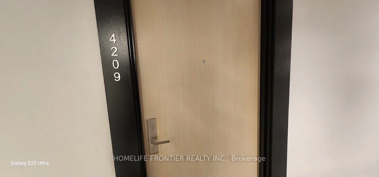 395 Bloor Street E 4209, Toronto C08, On M4w 1h7