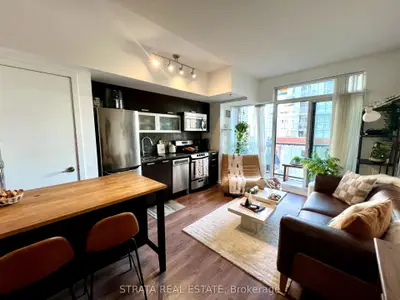 Condo Apartment in Toronto