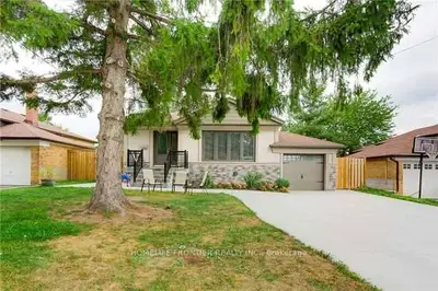 122 Searle Avenue Lower, Toronto C06, On M3h 4h9