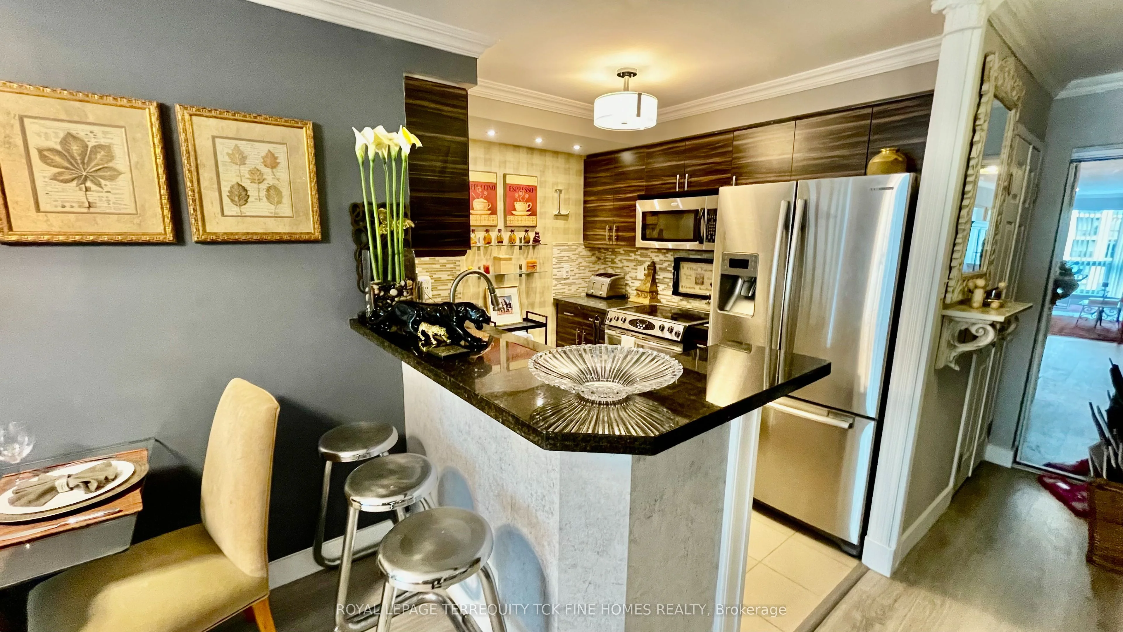 Condo Apartment in Toronto