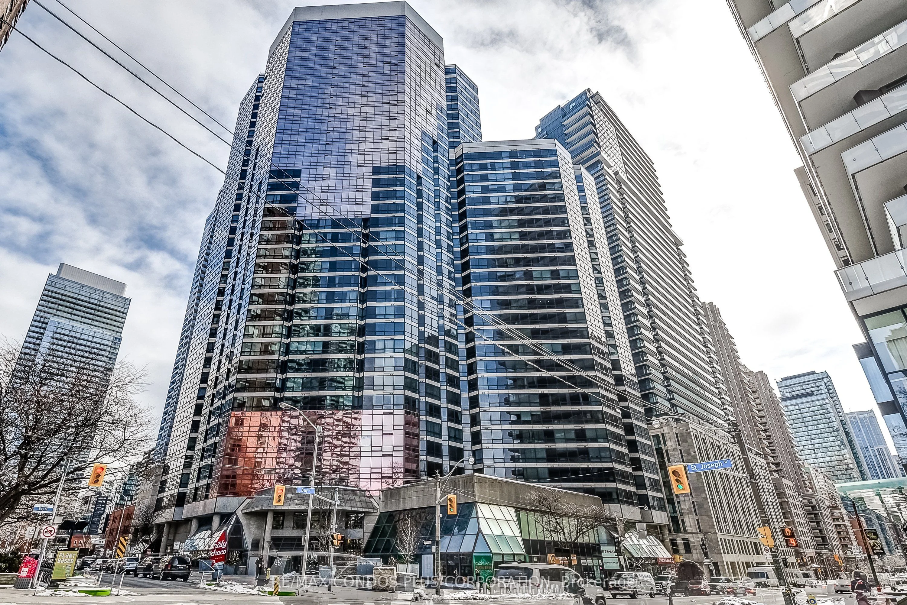 1001 Bay Street #1112, Toronto C01, On M5s 3a6