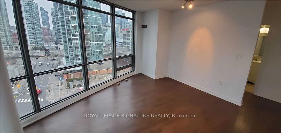 3 Navy Wharf Court 1103, Toronto C01, ON M5V 3V1