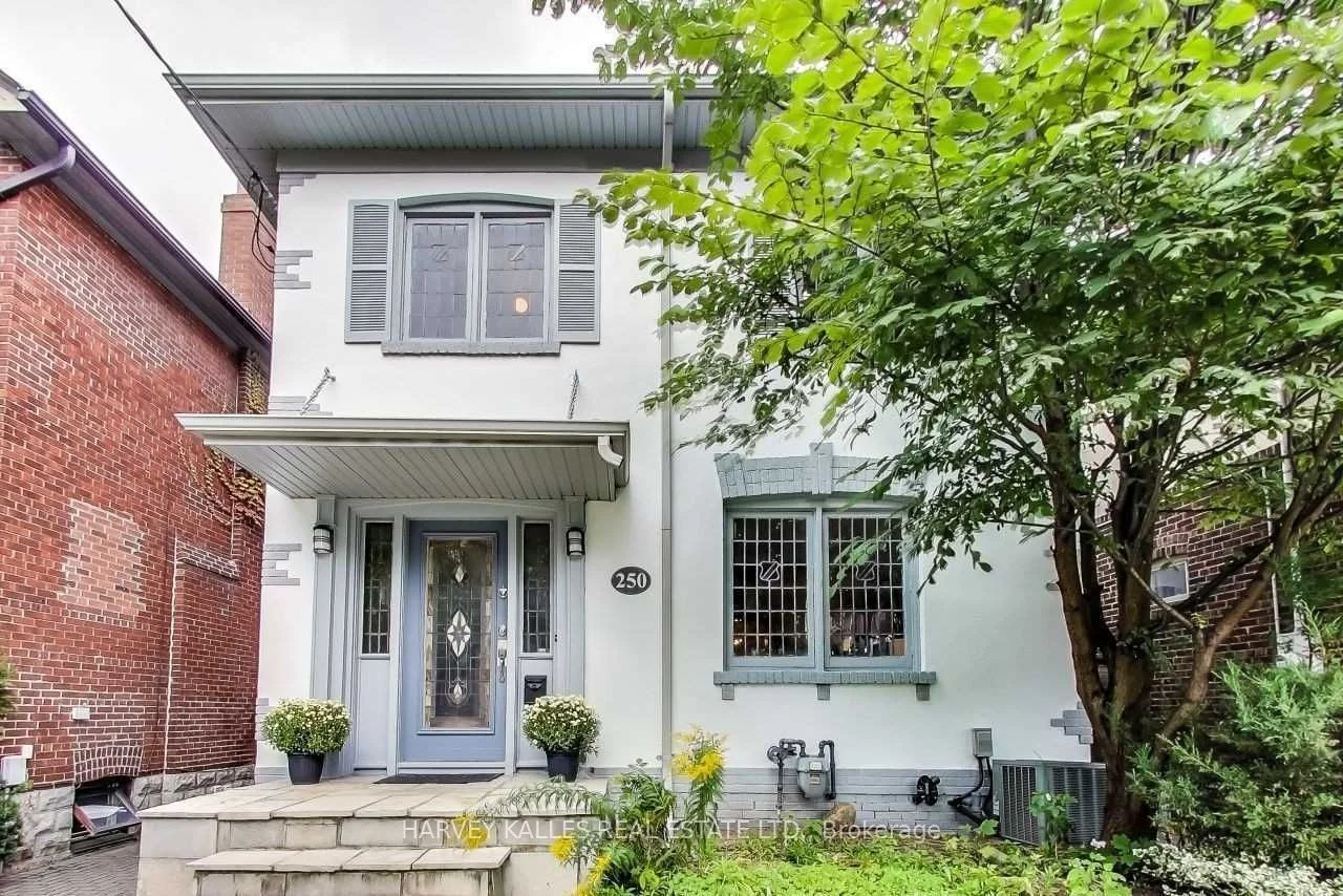 250 Heath Street E, Toronto C09, On M4t 1t2