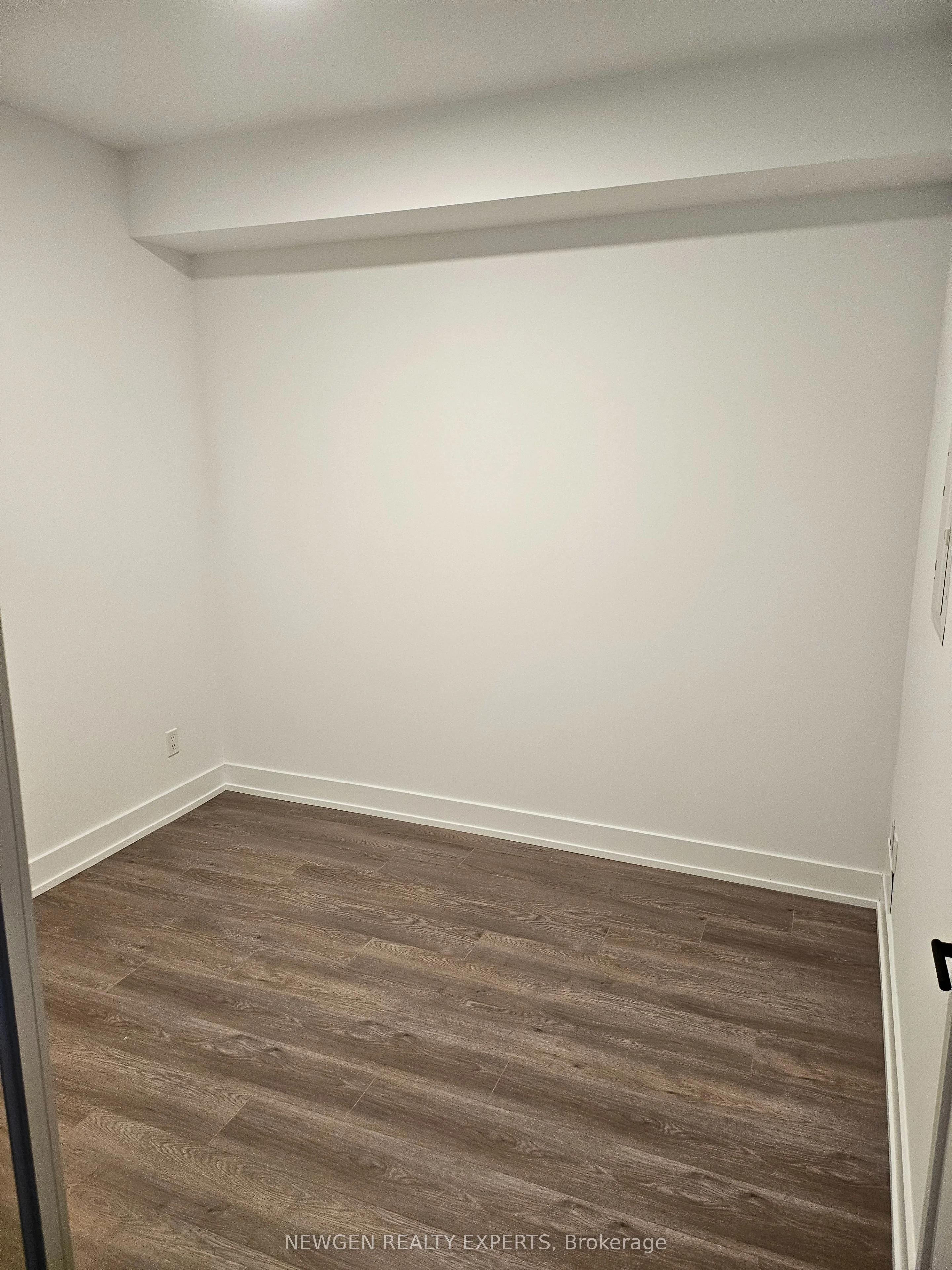 308 Jarvis Street 217, Toronto C08, ON M5A 2P2