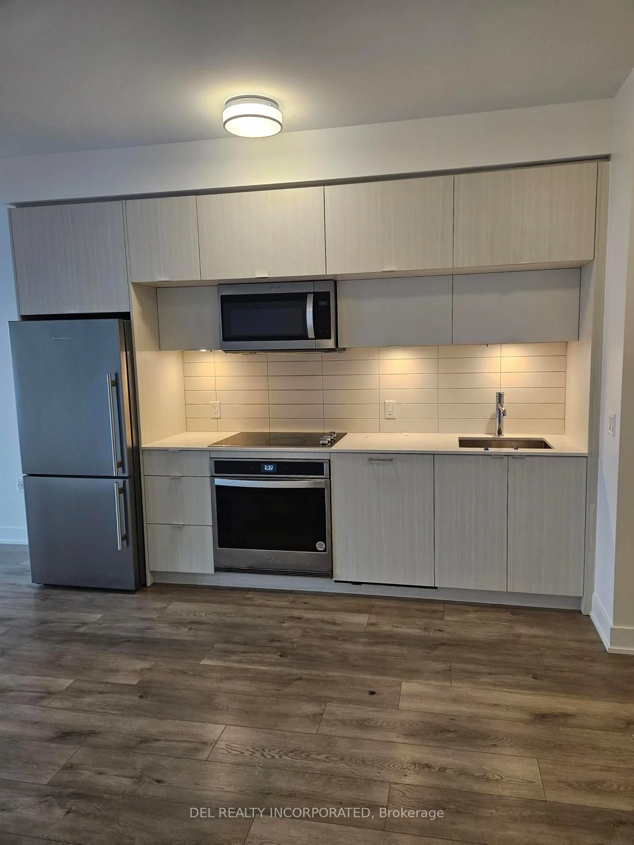 585 Bloor Street E 3623, Toronto C08, On M4w 0b3