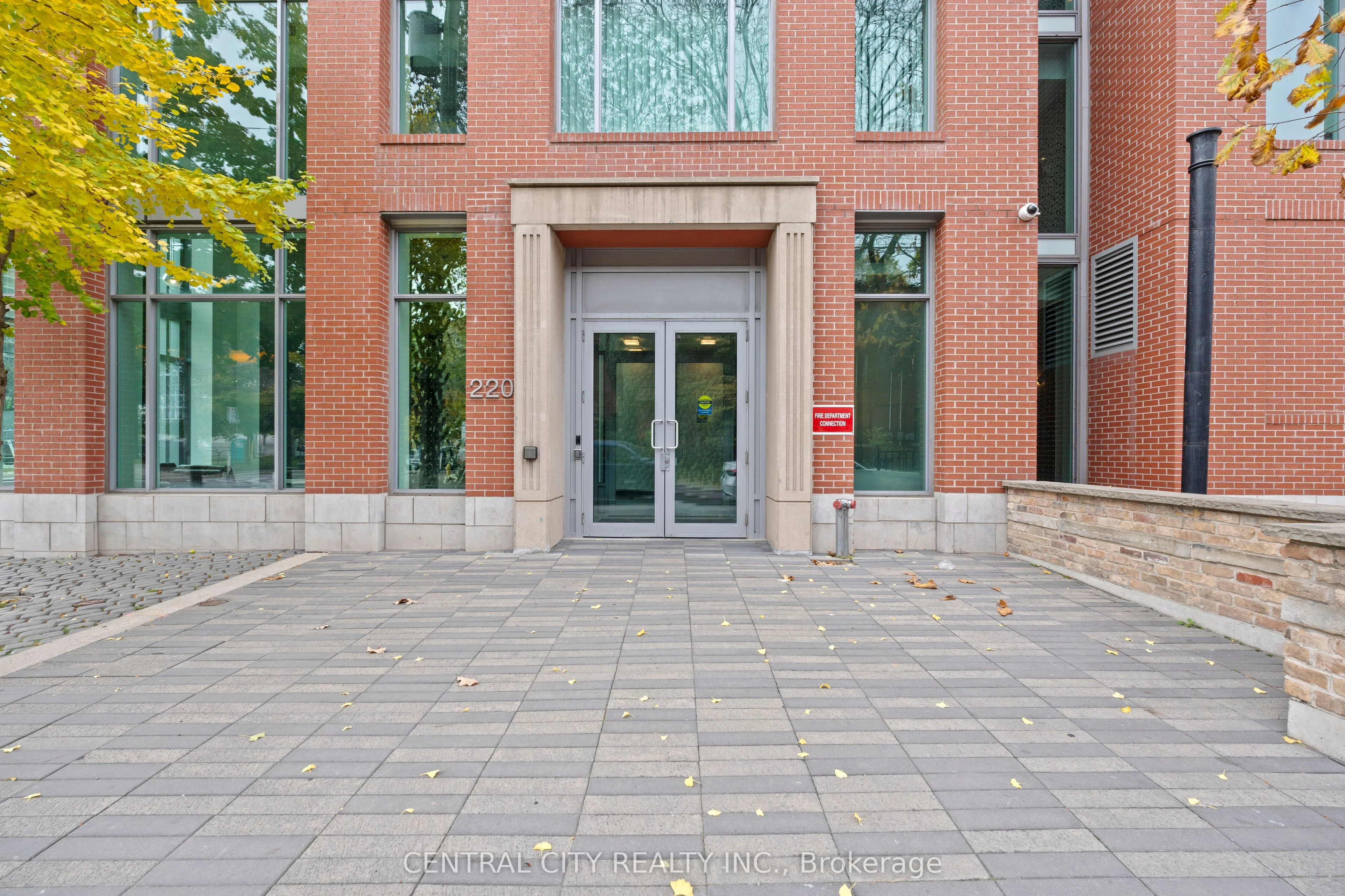 220 George Street 504, Toronto C08, On M5a 2n1
