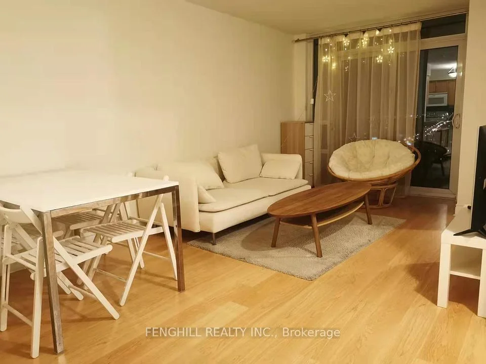 15 Greenview Avenue 1210, Toronto C07, ON M2M 1R2