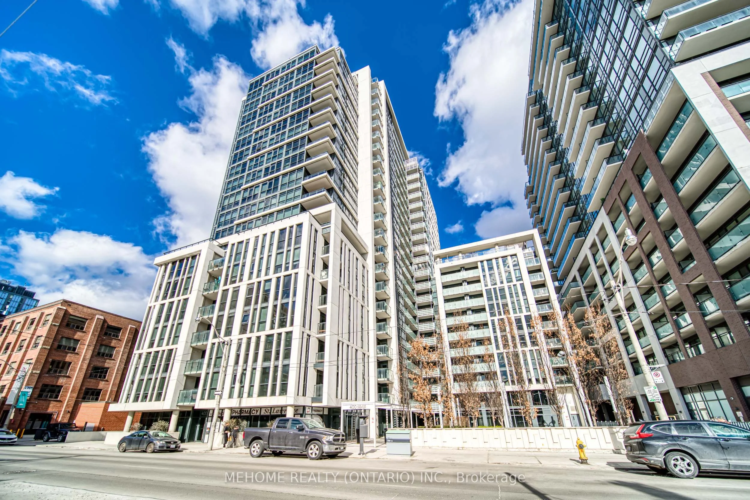 400 Adelaide Street E 822, Toronto C08, On M5a 4s3