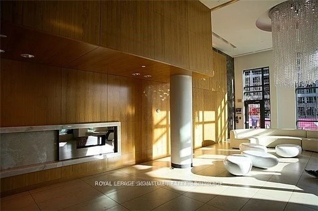 209 Fort York Boulevard 1367, Toronto C01, ON M5V 4A1