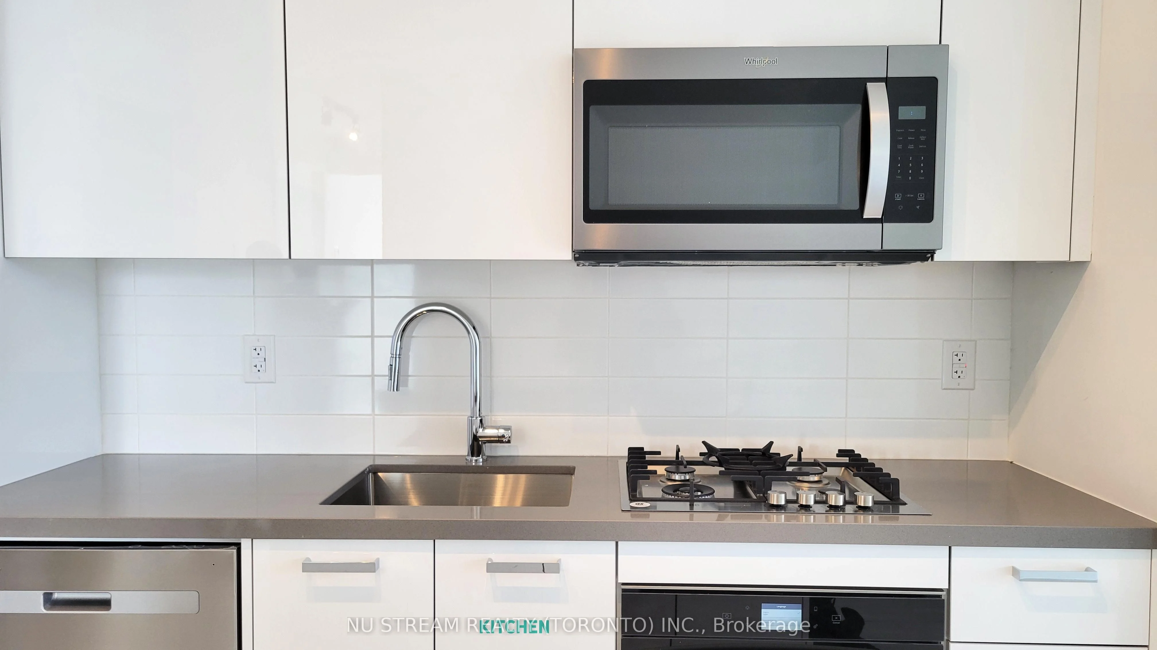 195 Mccaul Street 1510, Toronto C01, On M5t 0e5