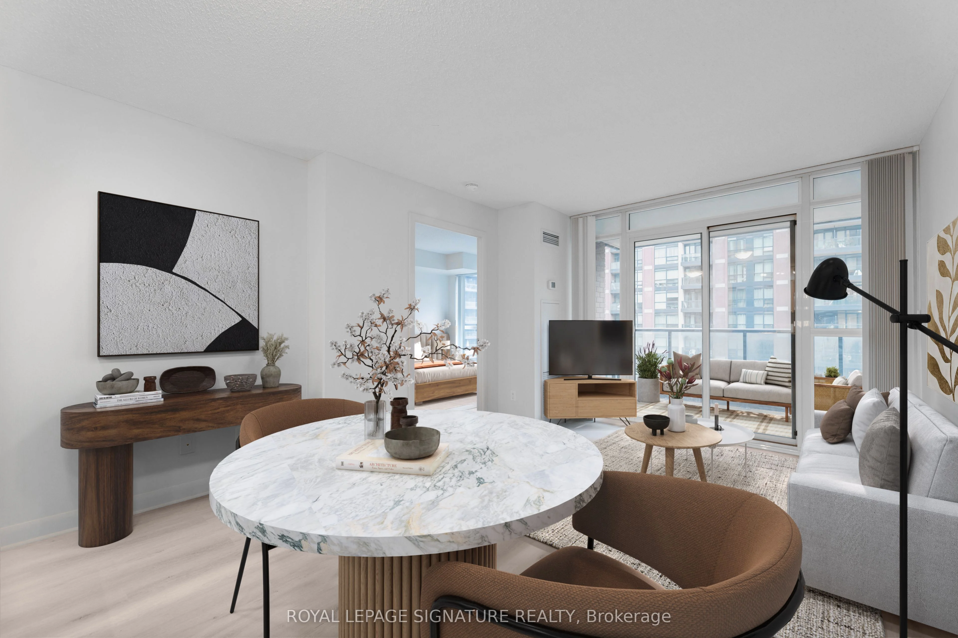 Condo Apartment in Toronto