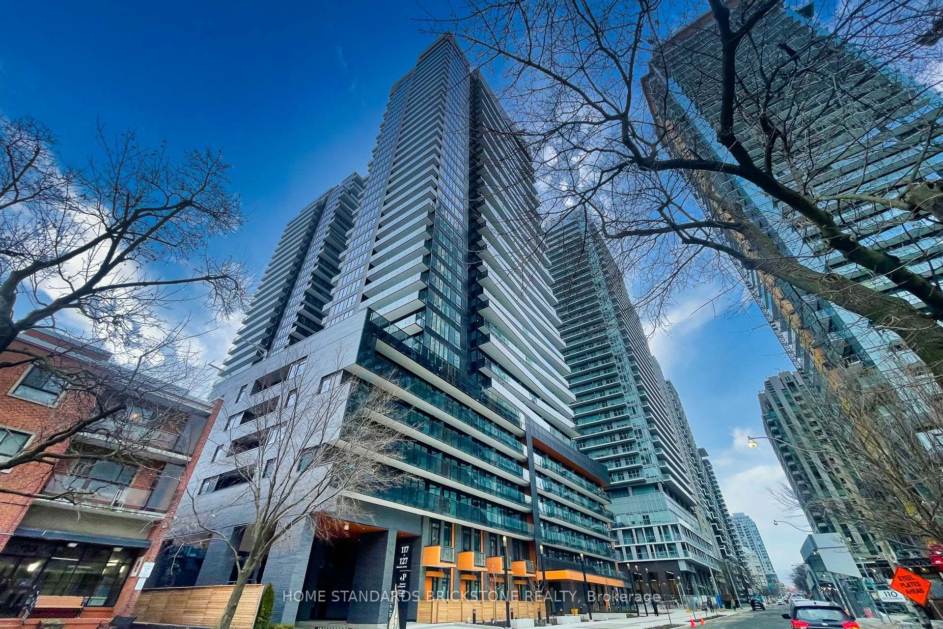 Condo Apartment in Toronto