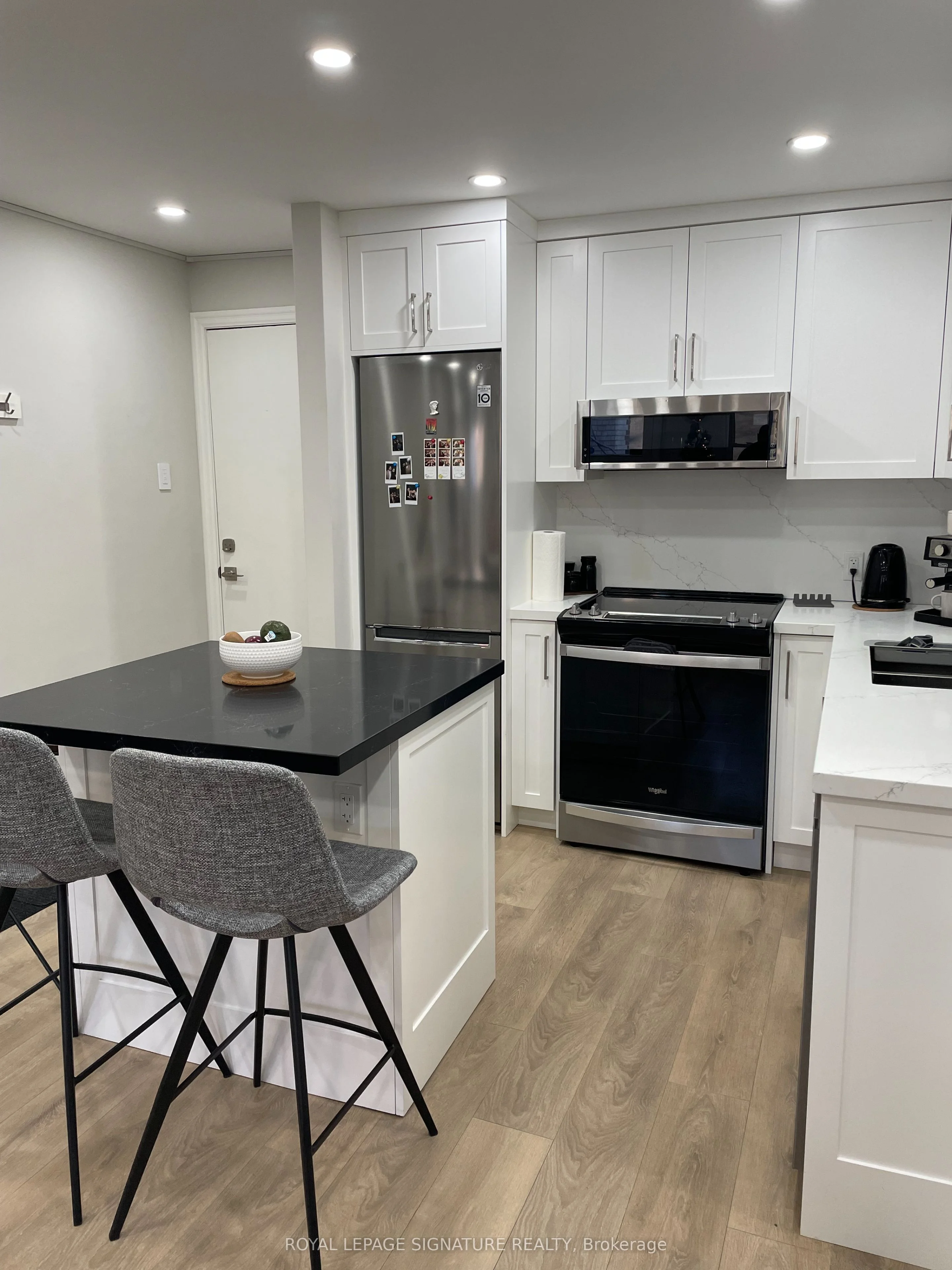 530 Eglinton Avenue W 2, Toronto C04, ON M5N 1B4