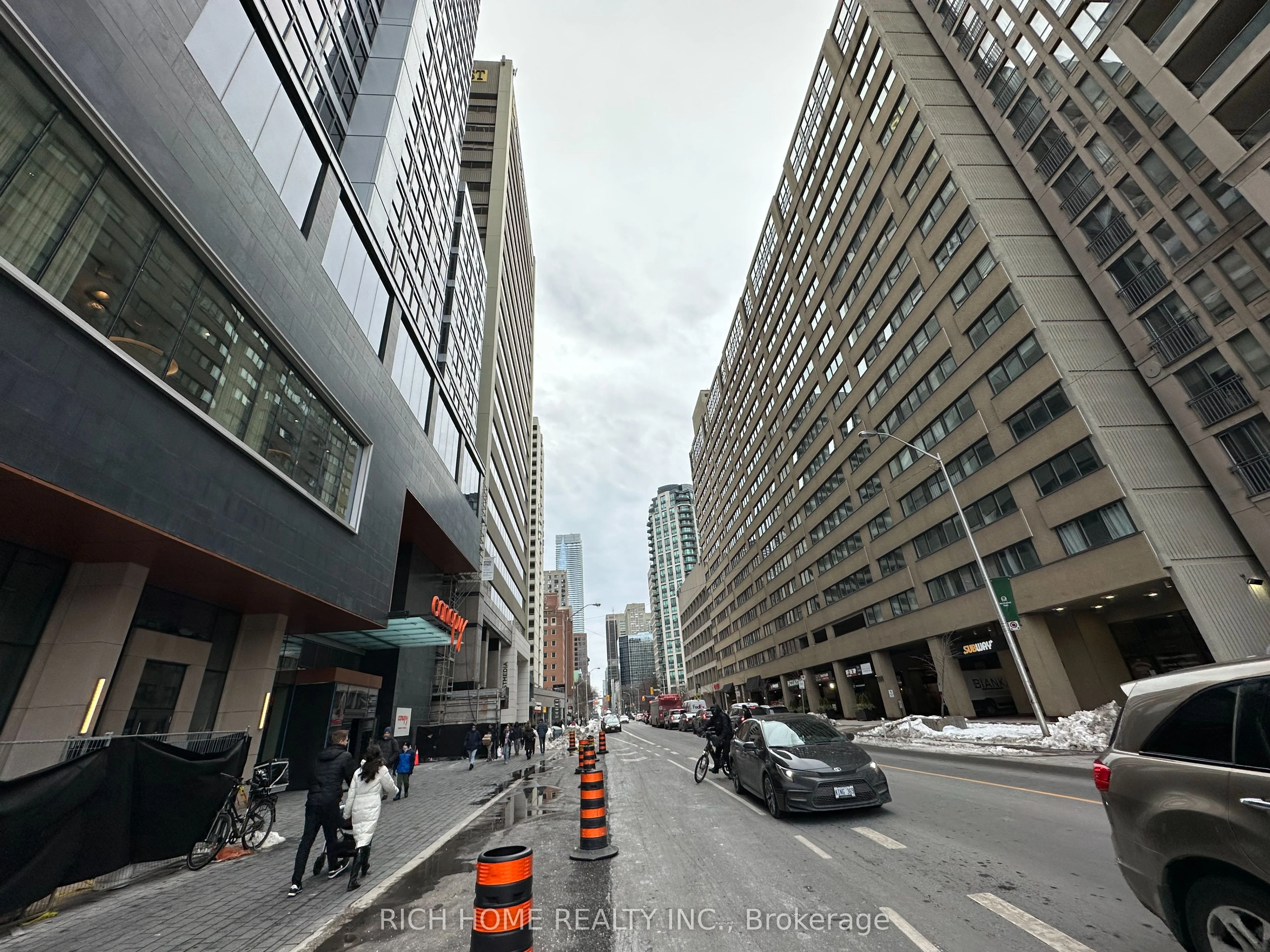 395 Bloor Street E 4810, Toronto C08, ON M4W 0B4
