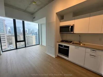 195 Mccaul Street 1709, Toronto C01, On M5t 1w6
