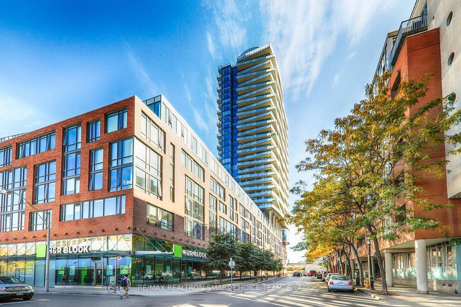 Condo Apartment in Toronto