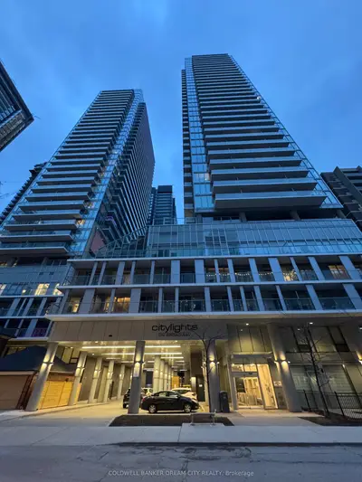 Condo Apartment in Toronto