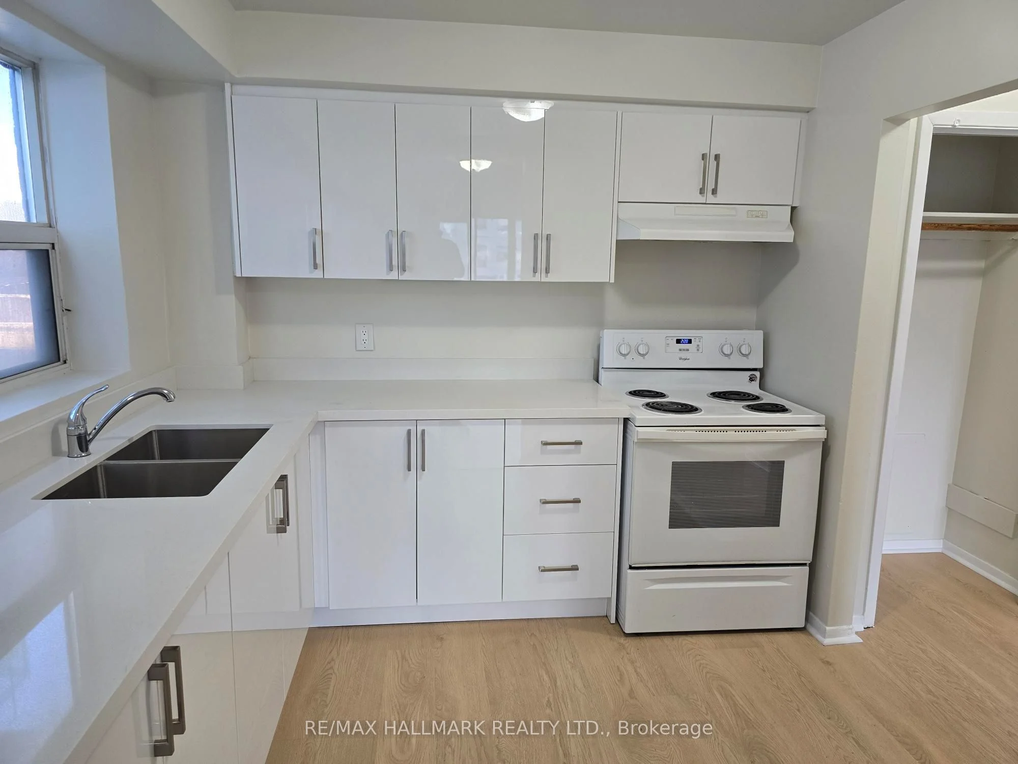 Store W Apt/Office in Toronto