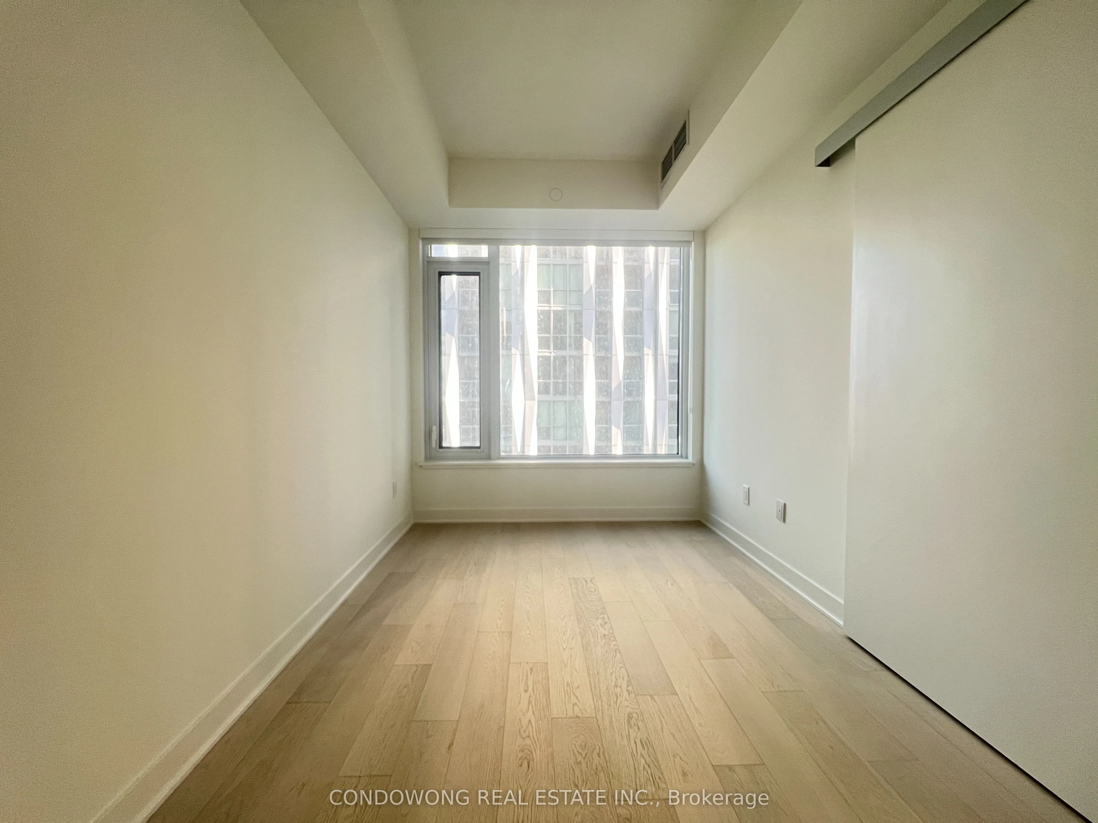 11 Yorkville Avenue 1606, Toronto C02, ON M4W 0B7