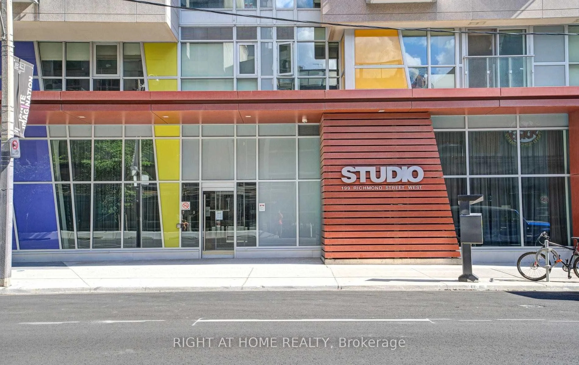199 Richmond Street W 305, Toronto C01, On M5v 0h4