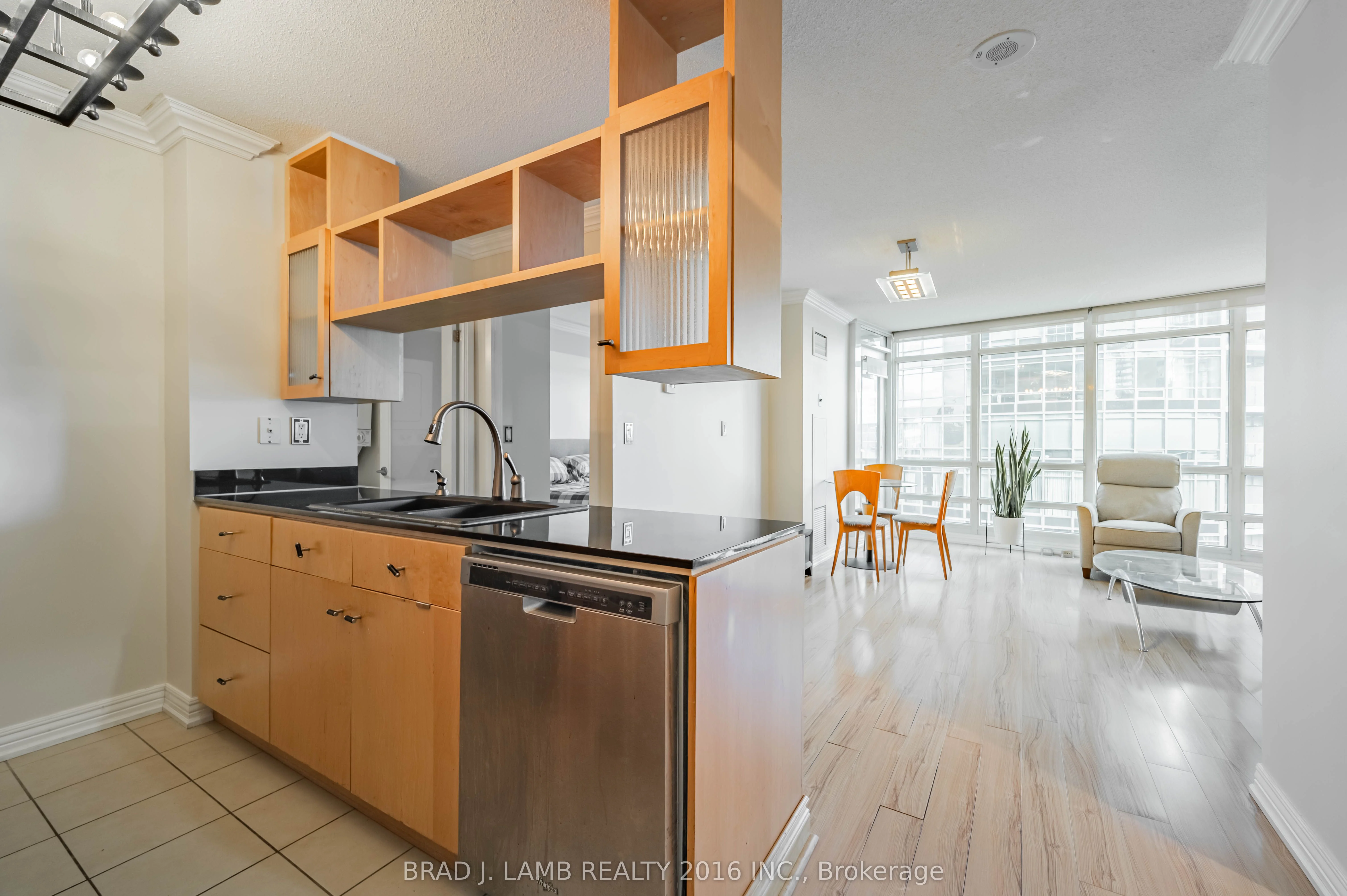 381 Front Street W 1207, Toronto C01, ON M5V 3R8