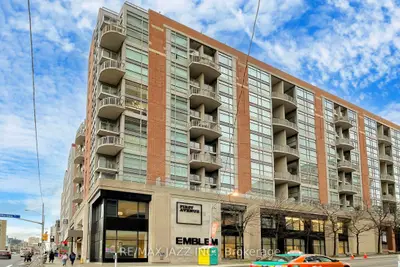 Condo Apartment in Toronto