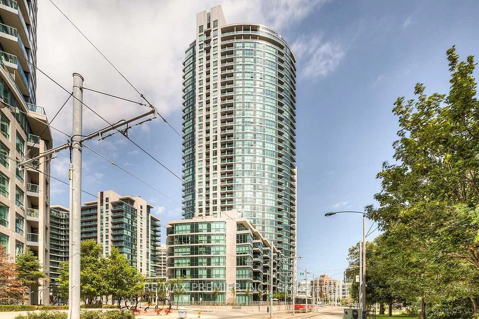 209 Fort York Boulevard 475, Toronto C01, ON M5V 4A1