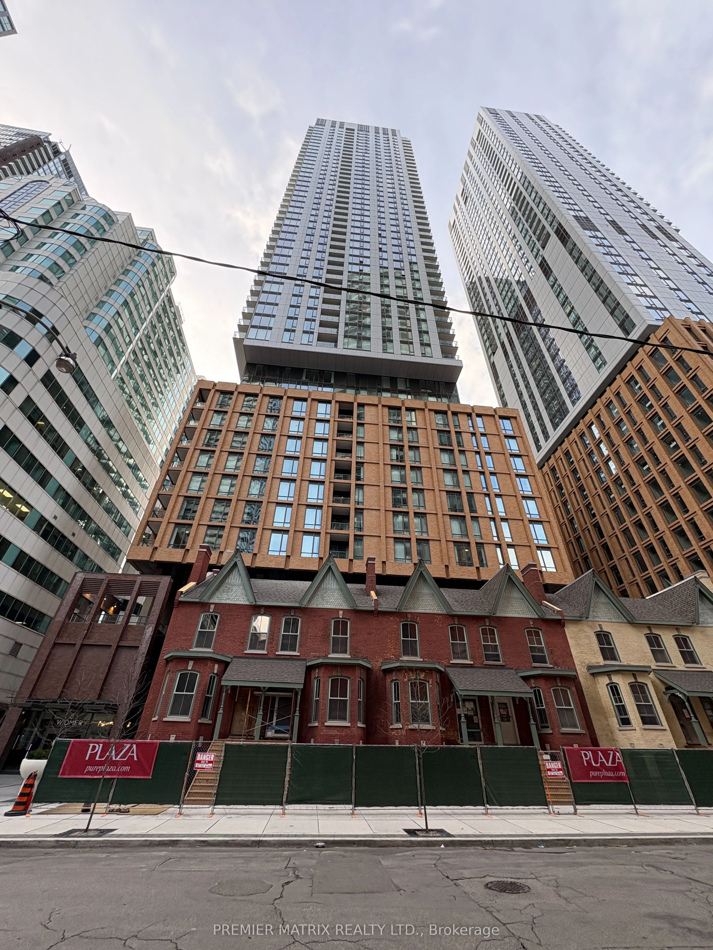 8 Widmer Street 3209, Toronto C01, On M5v 0w6