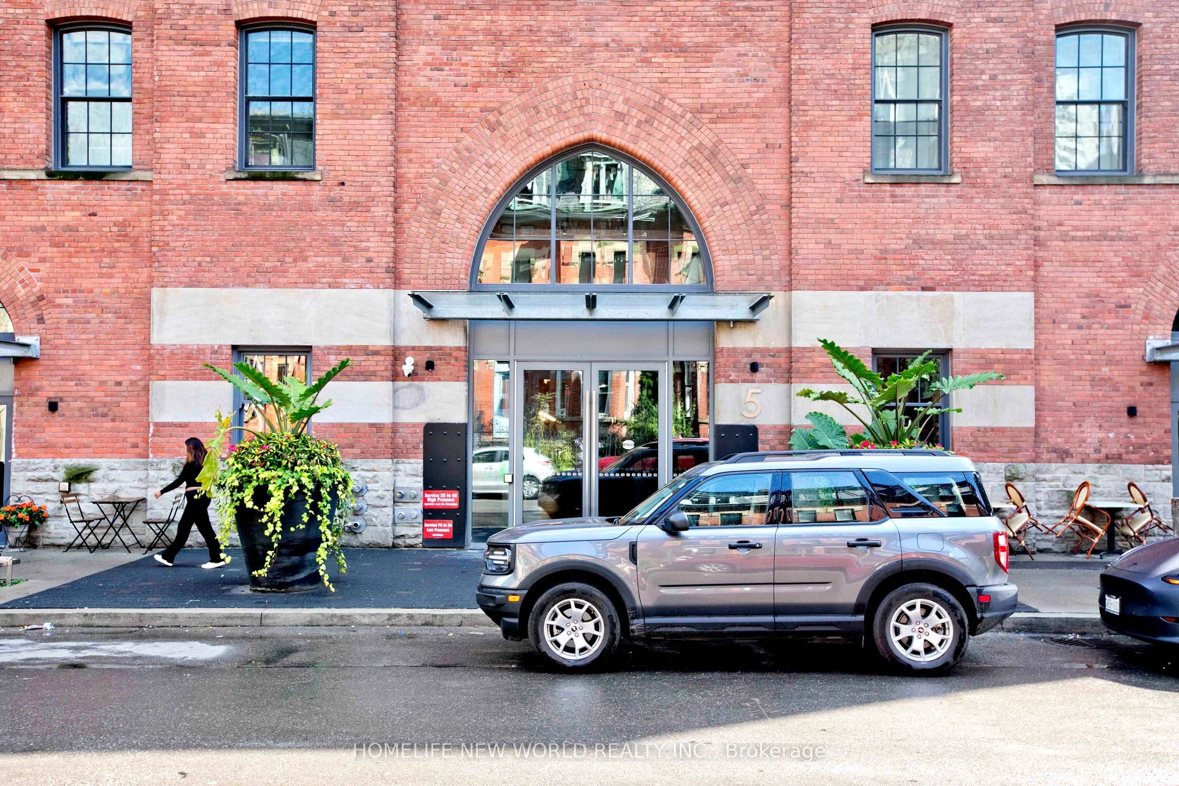 5 St Joseph Street 1410, Toronto C01, ON M4Y 1J6