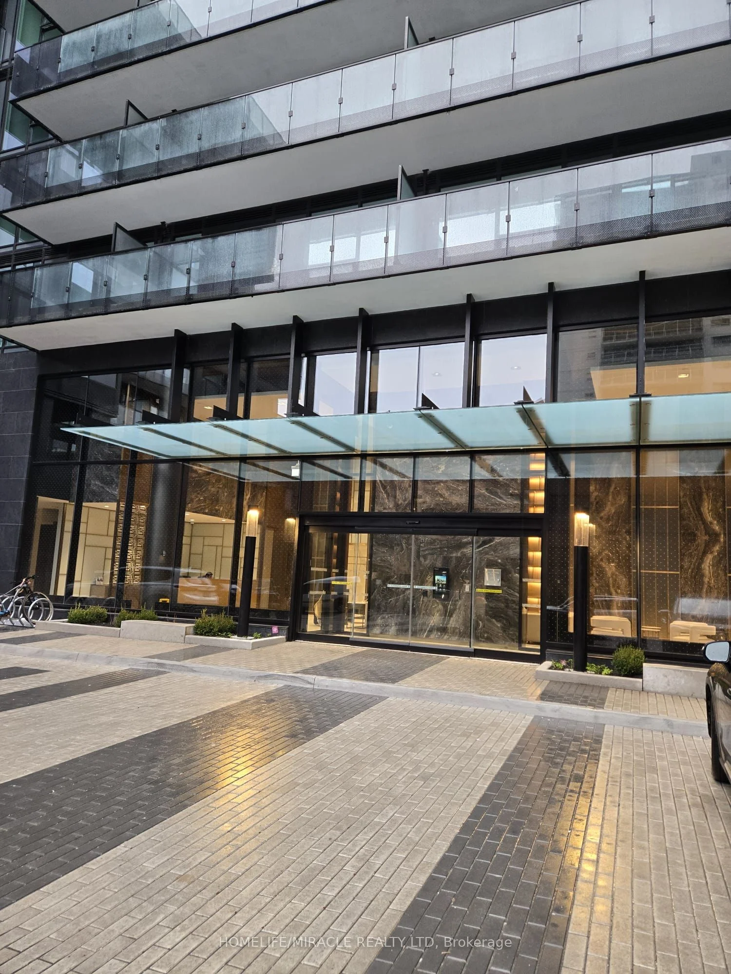 Condo Apartment in Toronto