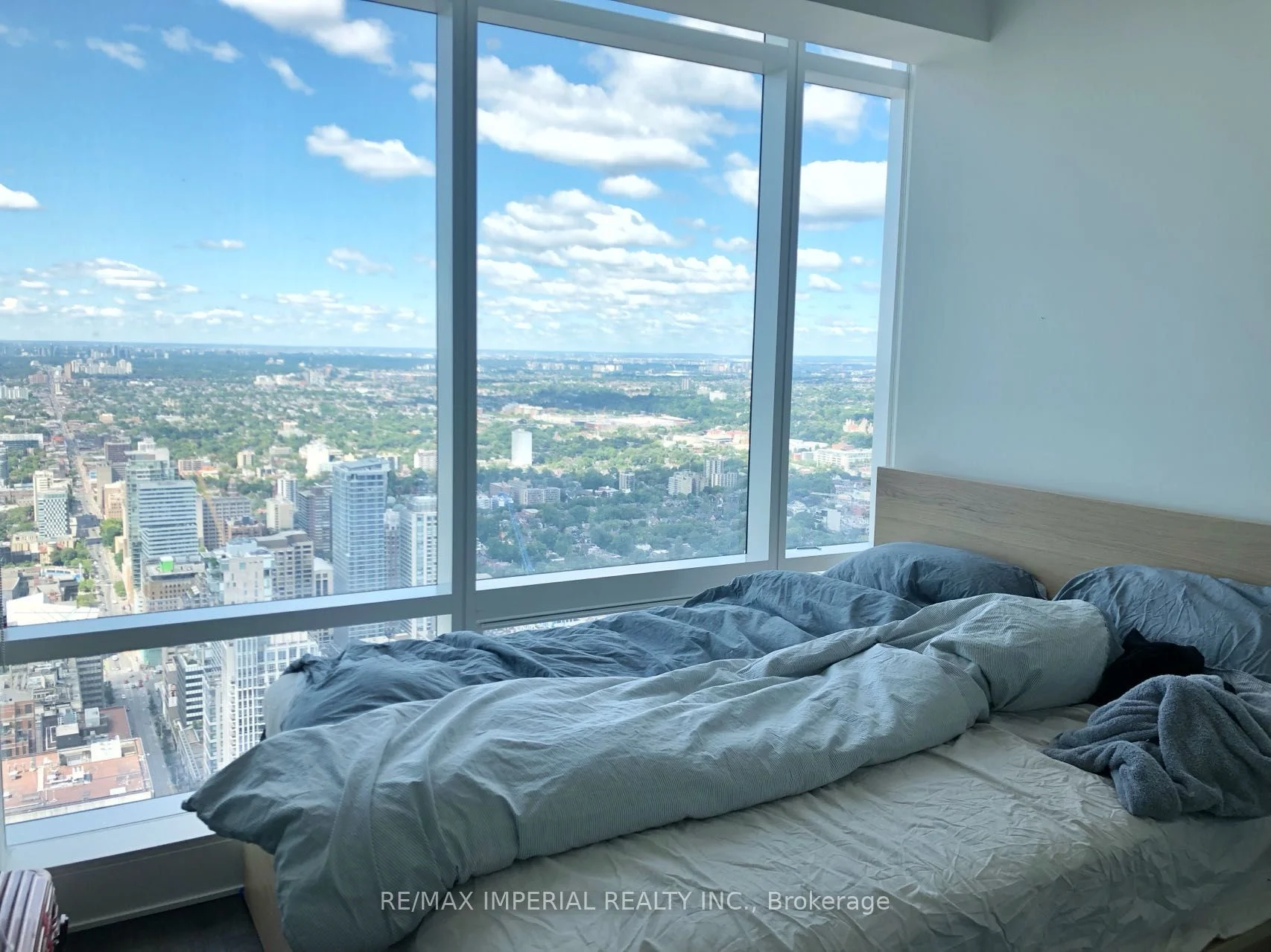 1 Bloor Street 6008, Toronto C08, On M4w 1a9