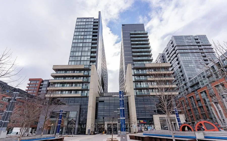 36 Lisgar Street 508e, Toronto C01, On M6j 0c7