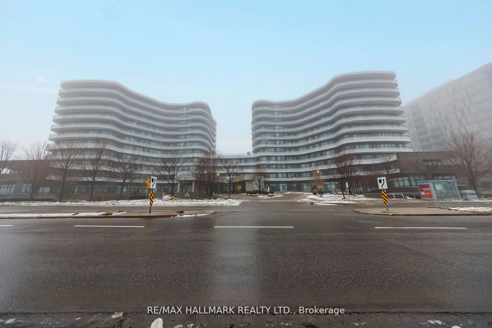 Condo Apartment in Toronto
