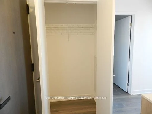 15 Holmes Avenue 2007, Toronto C14, ON M2N 0L4