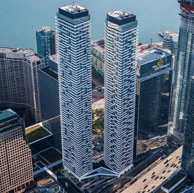 100 Harbour Street 2707, Toronto C01, On M5j 0b5