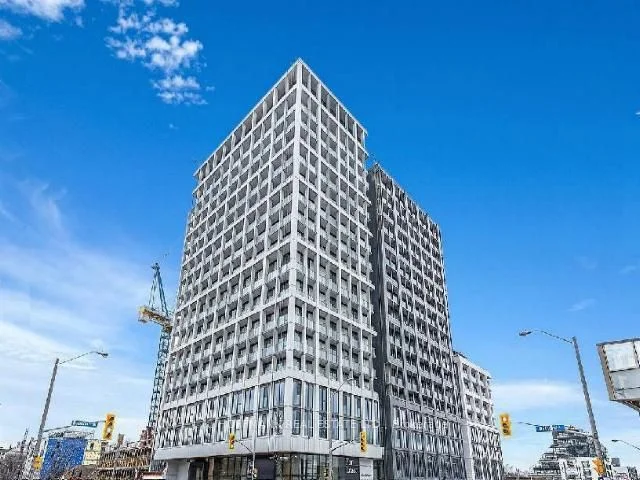 2020 Bathurst Street 639, Toronto C03, On M5p 0a6
