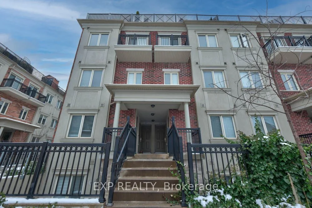Condo Townhouse in Toronto