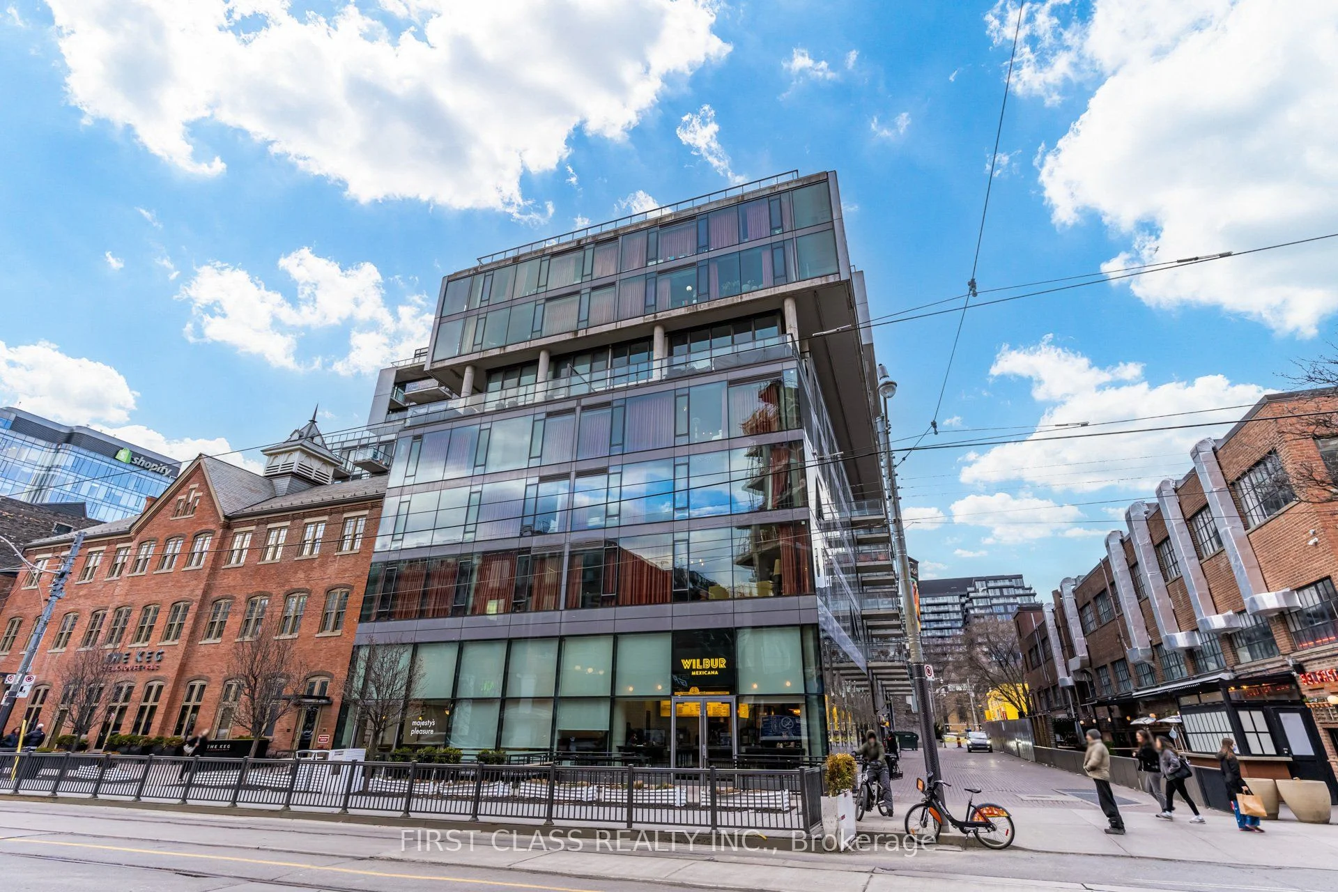 560 King Street W 212, Toronto C01, On M5v 0l6