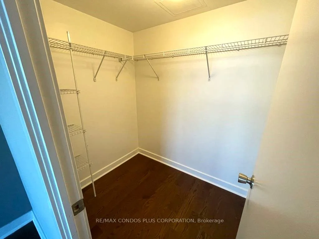 320 Richmond Street E 1017, Toronto C08, ON M5A 1P9