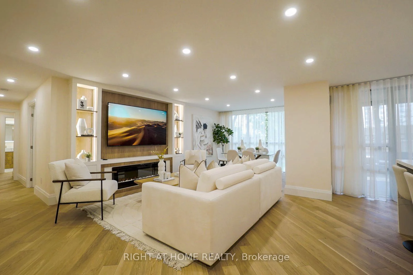Condo Apartment in Toronto