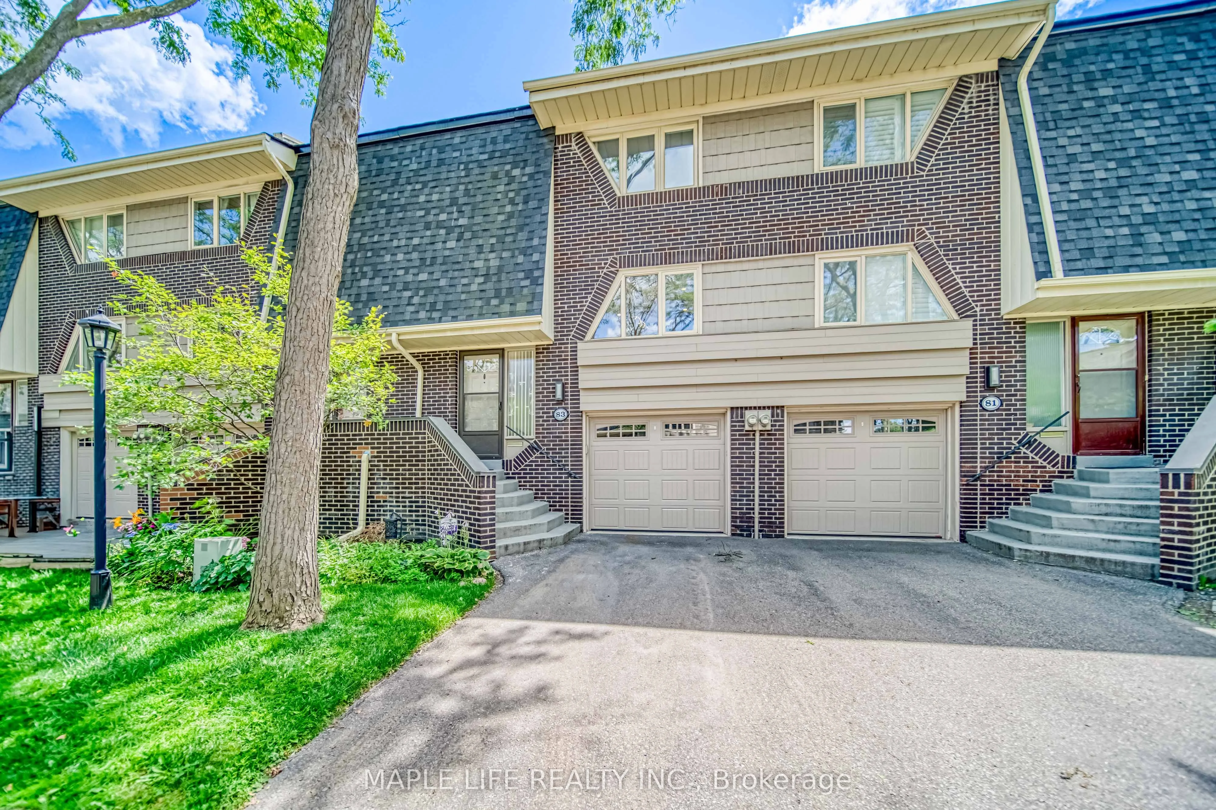 83 Flaming Rose Way, Toronto C14, On M2n 5w8
