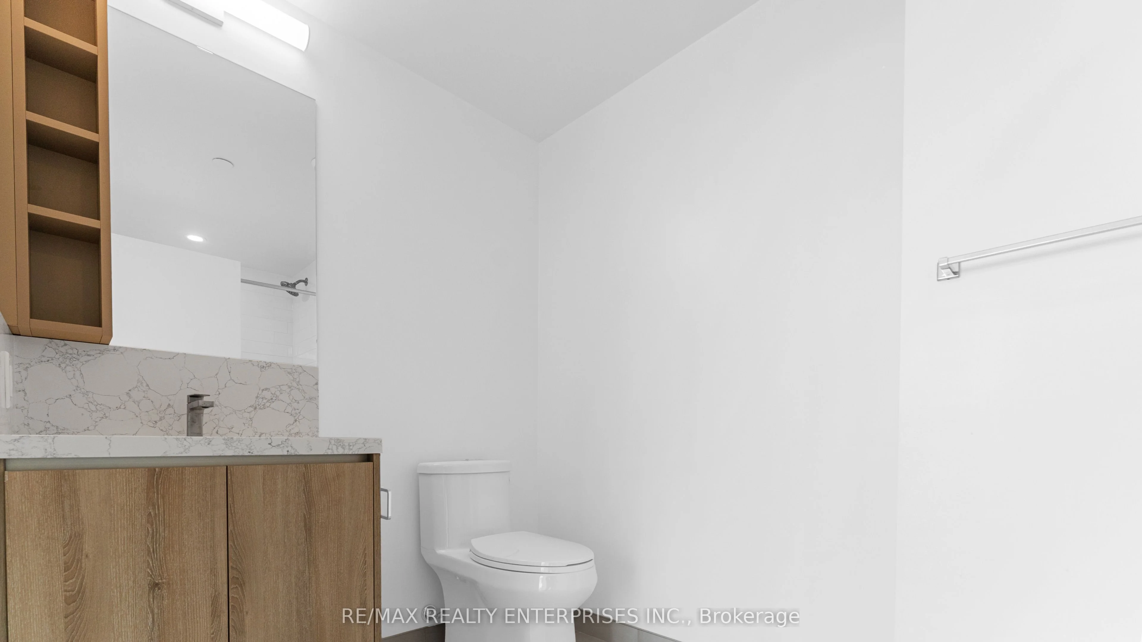 319 JARVIS Street 4708, Toronto C08, ON M5B 0C8