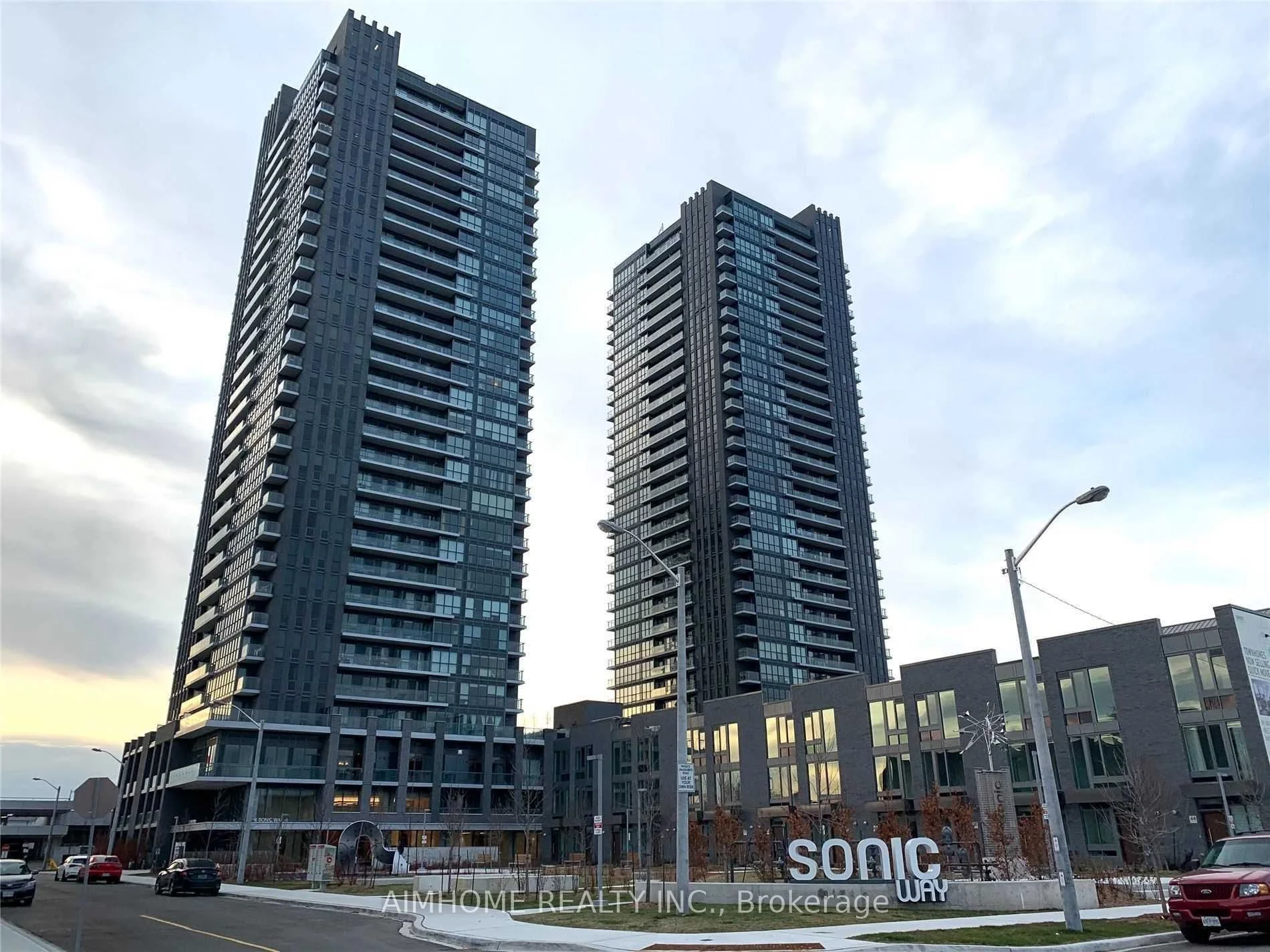 Condo Apartment in Toronto