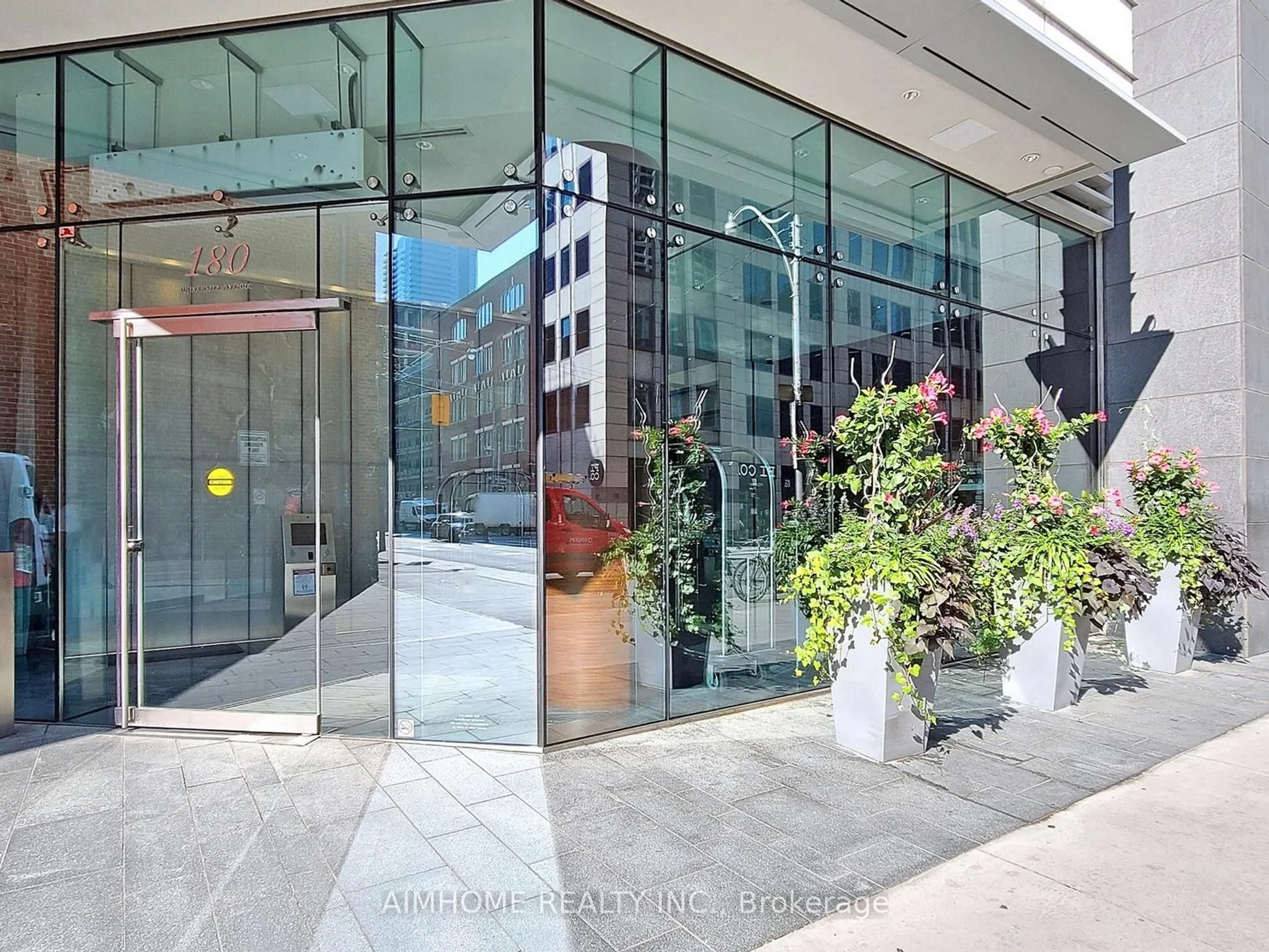 180 University Avenue 5004, Toronto C01, On M5h 0a2