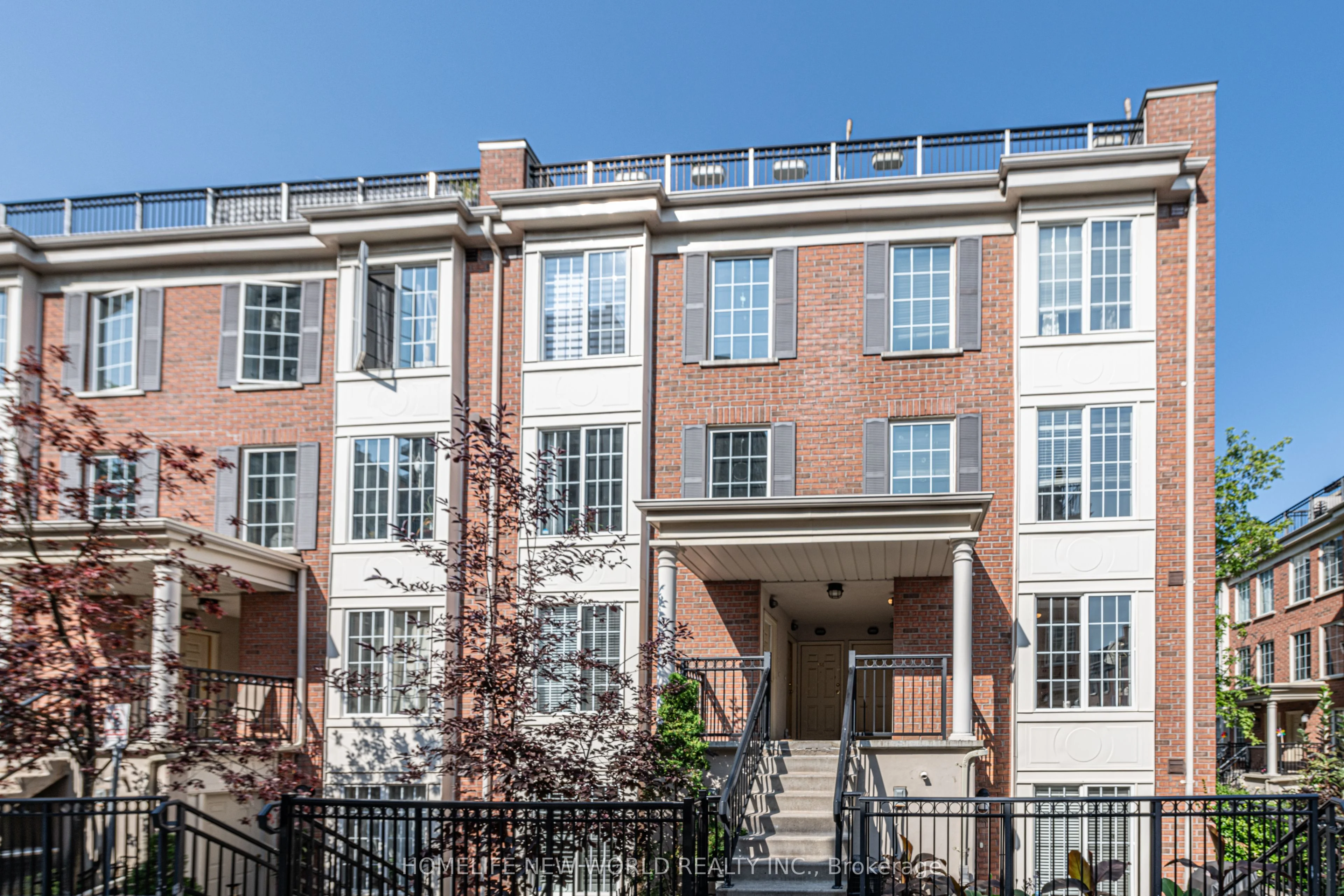 Condo Townhouse in Toronto