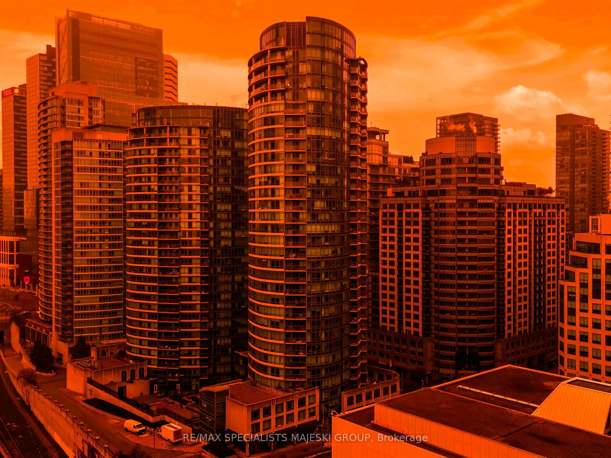 Condo Apartment in Toronto