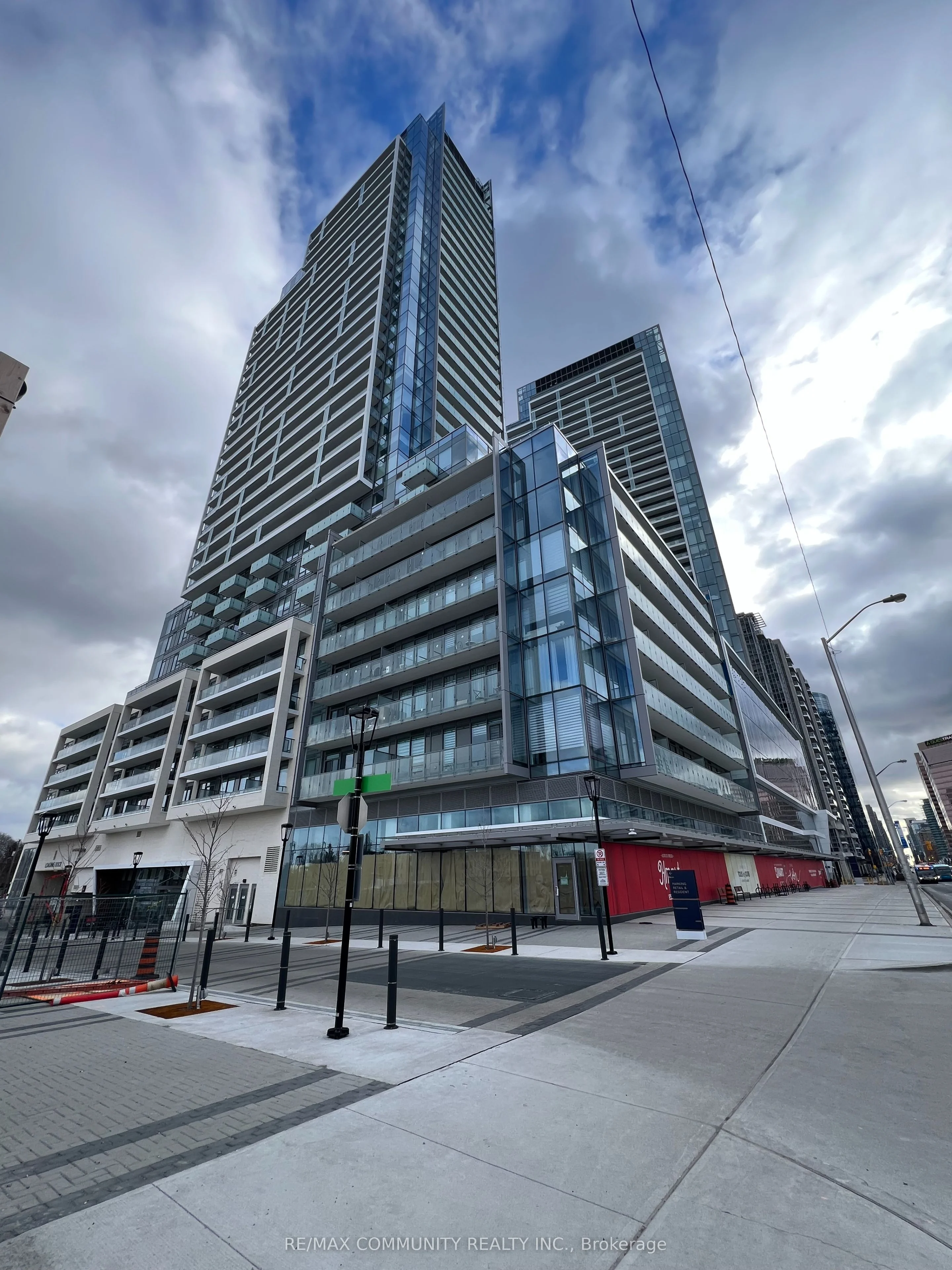 7 Golden Lion Heights N834, Toronto C14, On M2m 0c1