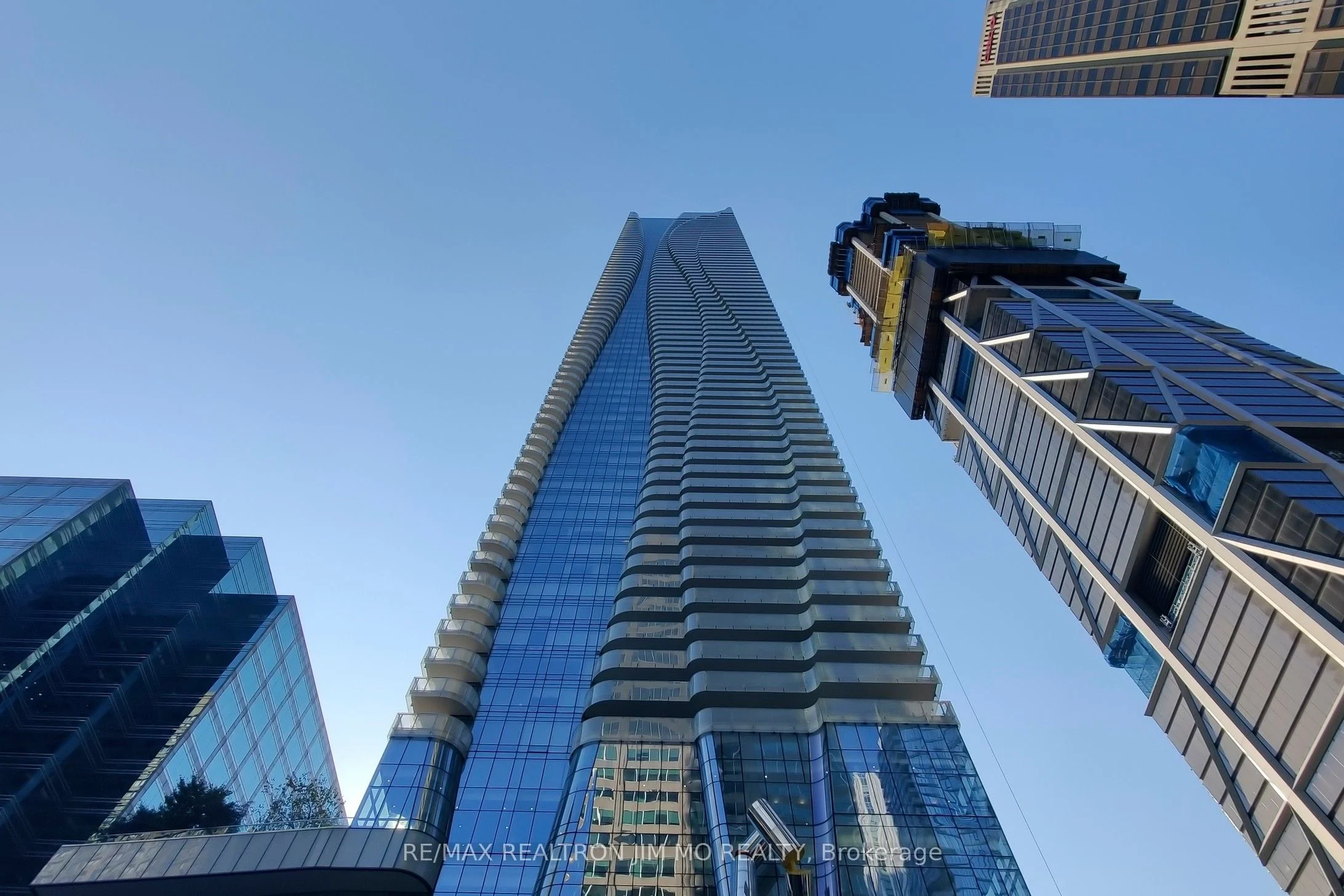 1 Bloor Street E 4806, Toronto C08, On M4w 1a9