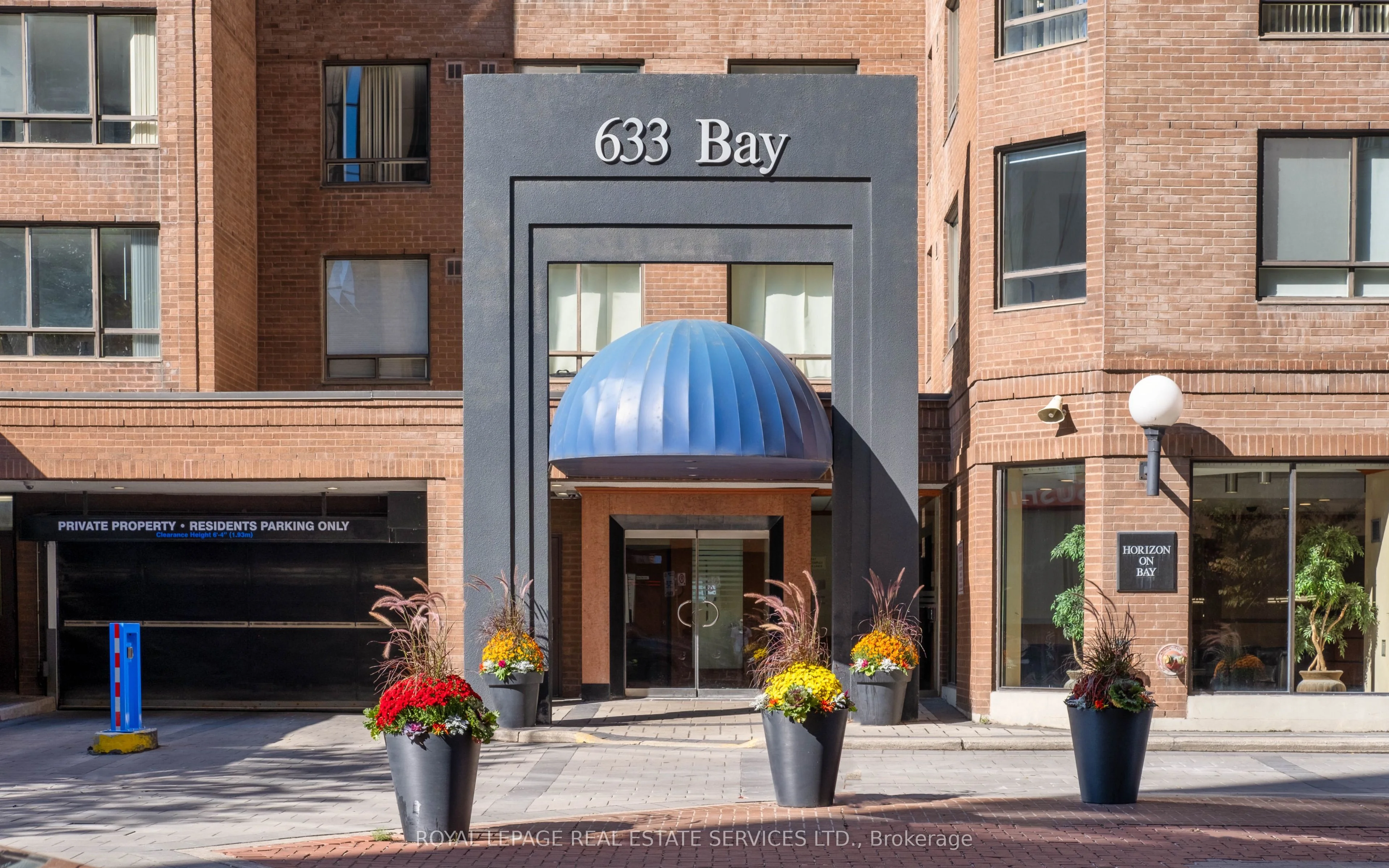 633 Bay Street 212, Toronto C01, ON M5G 2G4